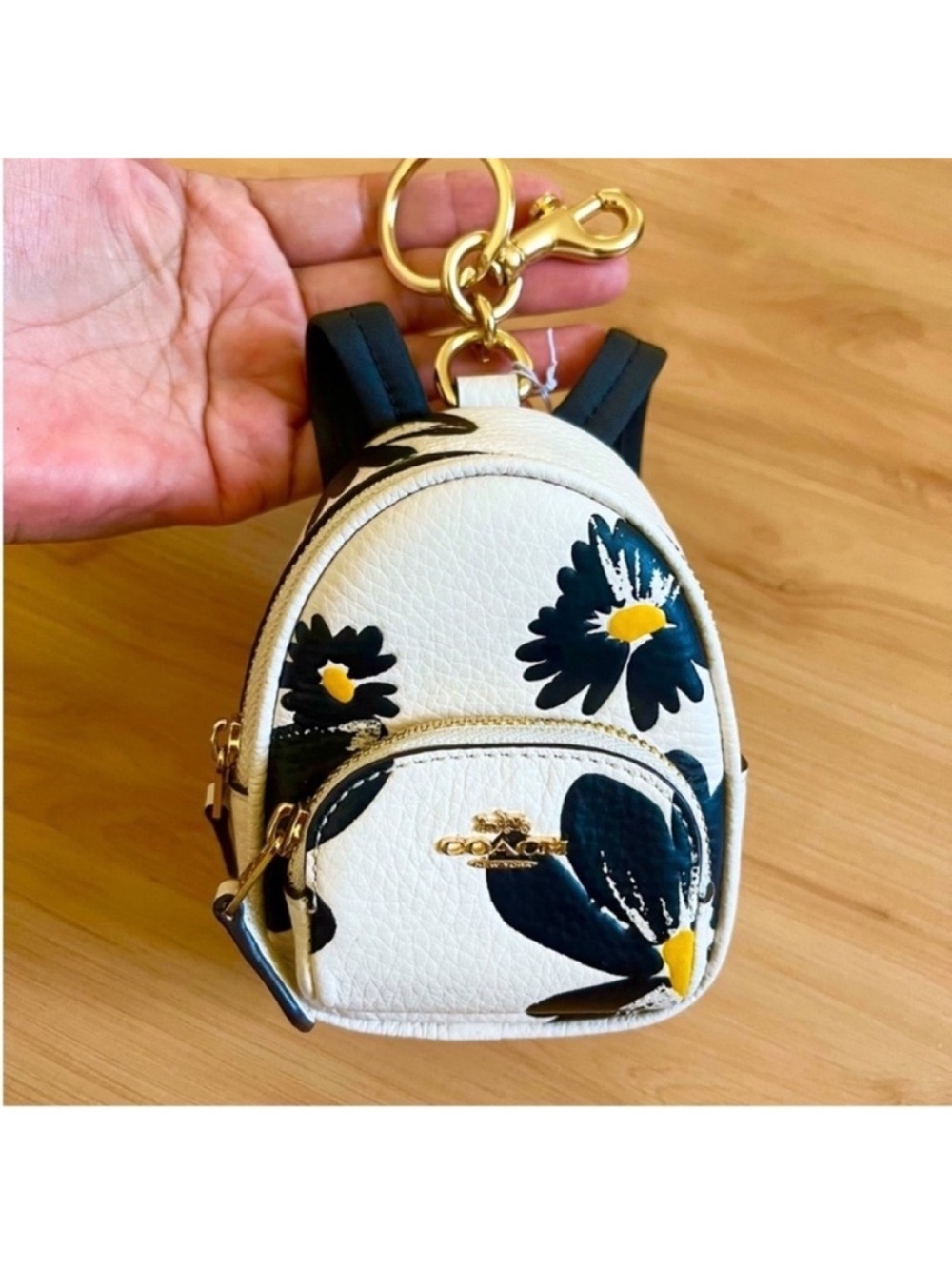 Coach Mini Court Backpack
Bag Charm With Floral Print #CZ605 - Picture 5 of 11